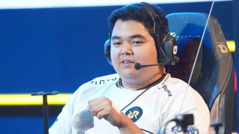 ¿Se retira R7?  La estrella de RRQ, Hoshi, se lesiona antes de M4