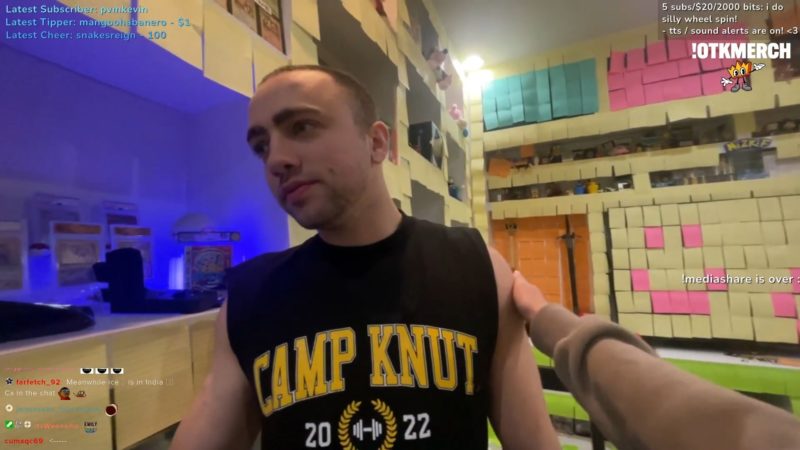 Mizkif no está contento después de ser engañado por ExtraEmily