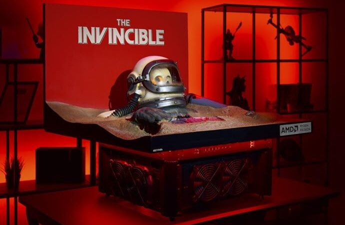 El Invencible se revela poco a poco