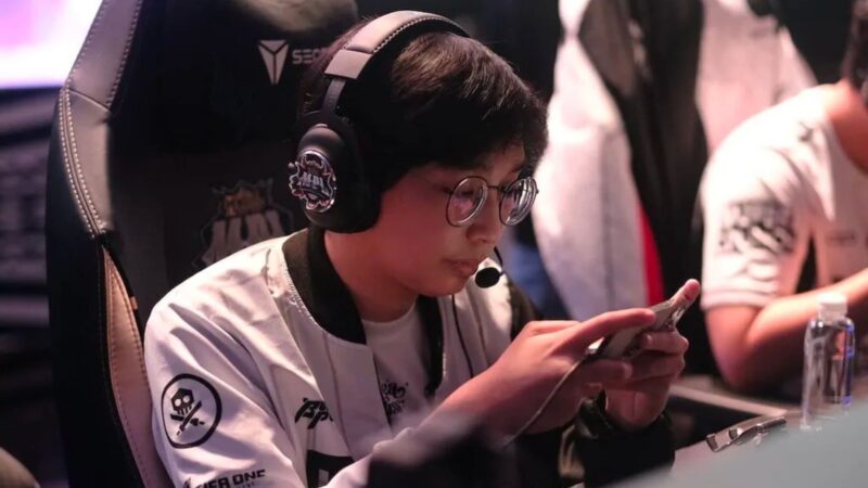 OhMyV33nus, Wise hizo grandes sacrificios por el bien de M4