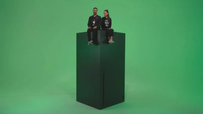 Una Xbox de 3 metros para celebrar la llegada de Final Fantasy 16 a Xbox.