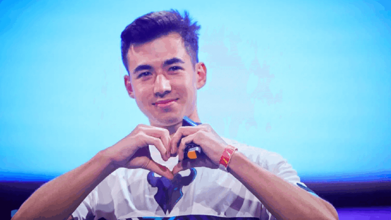 CoD-Legende Attach pone fin a su carrera tras 11 años