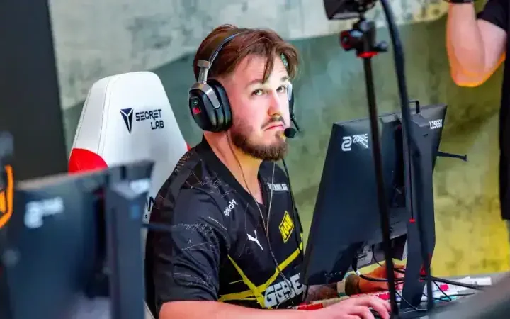 jL muestra disposición para regresar a CS2