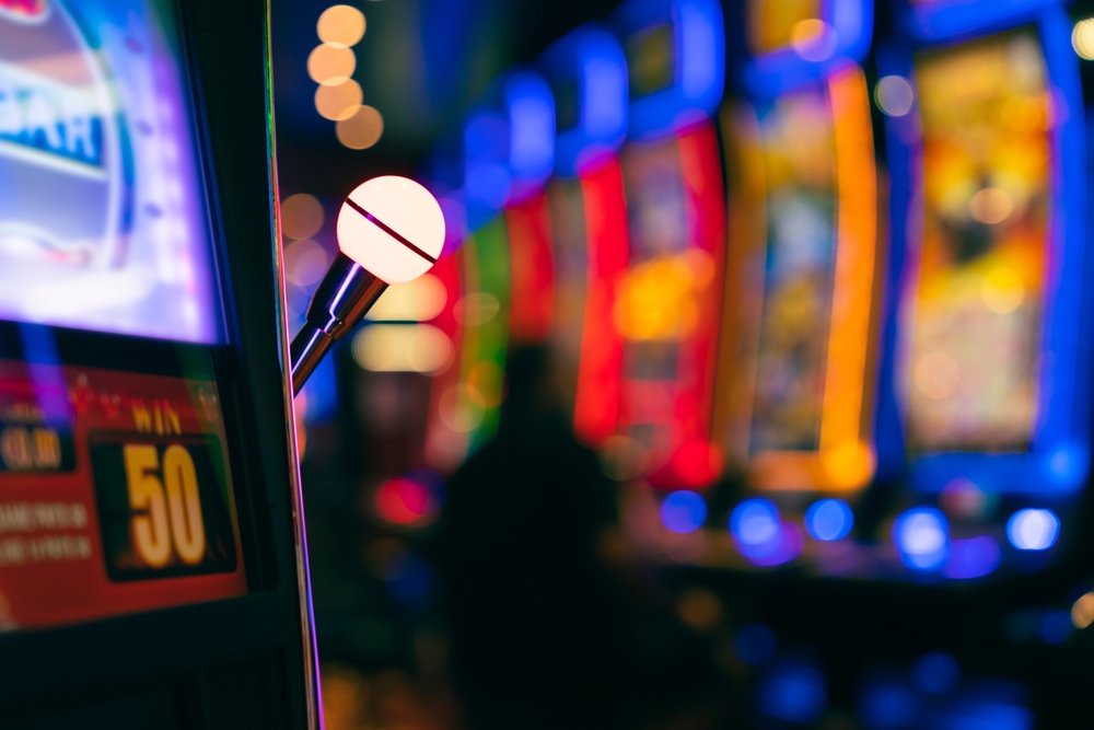 Lo que las tragamonedas gratuitas enseñan que las de dinero real no pueden