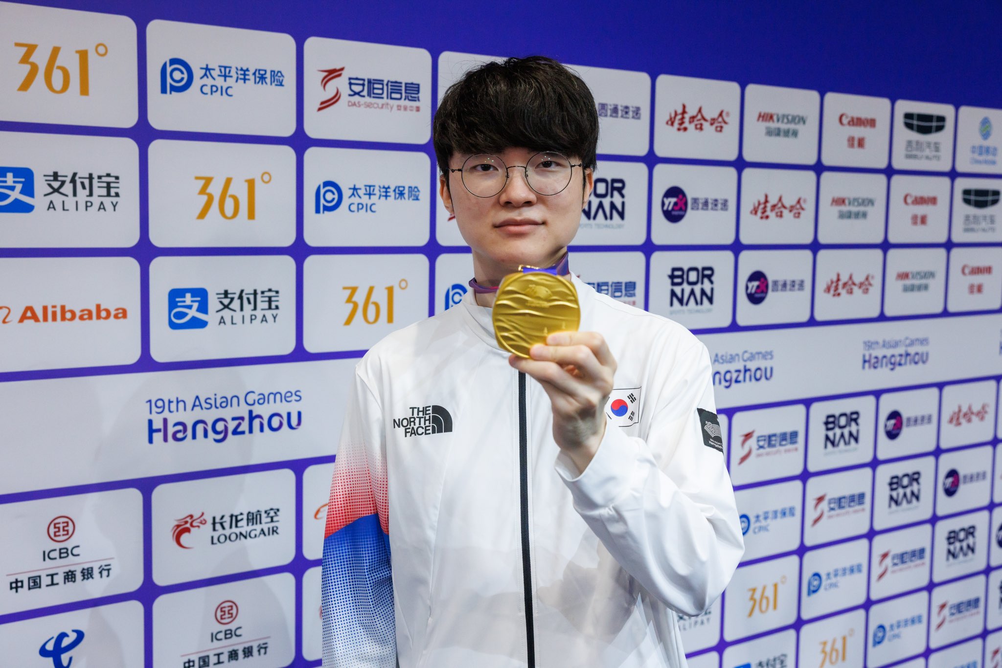Corea del Sur rinde homenaje a Faker con una estampilla, siendo el primer profesional de esports en la historia.