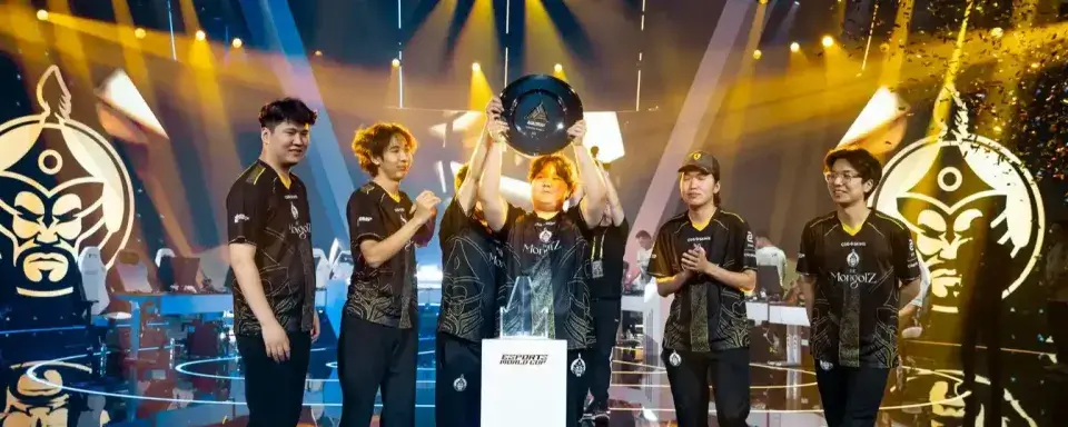 EWC 2026 comienza con gran emoción: Vitality se enfrenta a 100 Thieves, NAVI se mide contra 3DMAX.