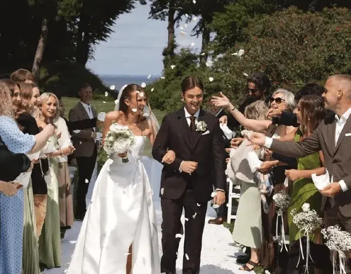 Dev1ce se ha casado: Fotos de la boda durante el receso de verano.