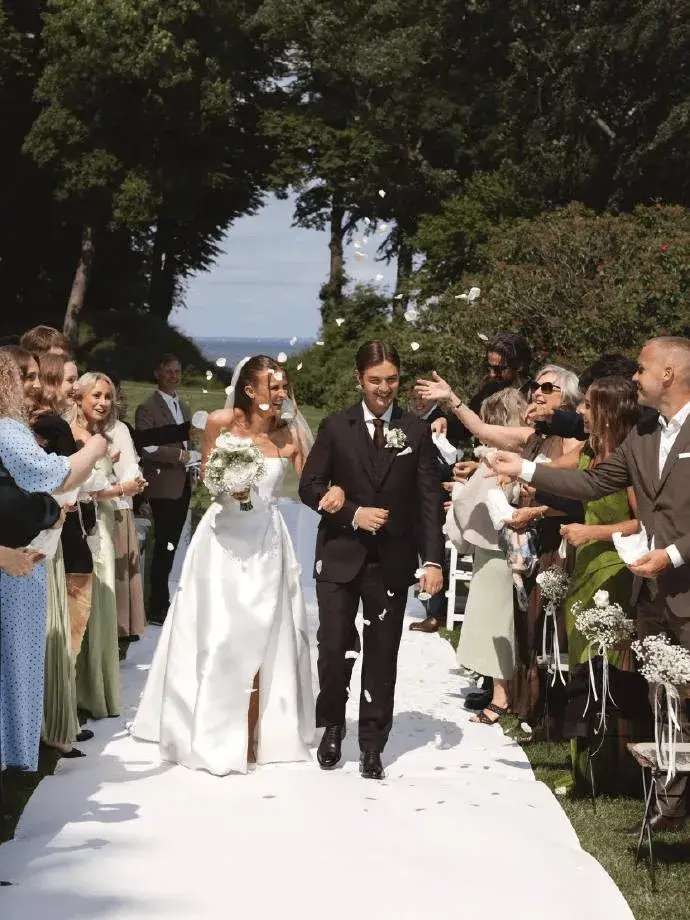 Dev1ce se ha casado: Fotos de la boda durante el receso de verano.